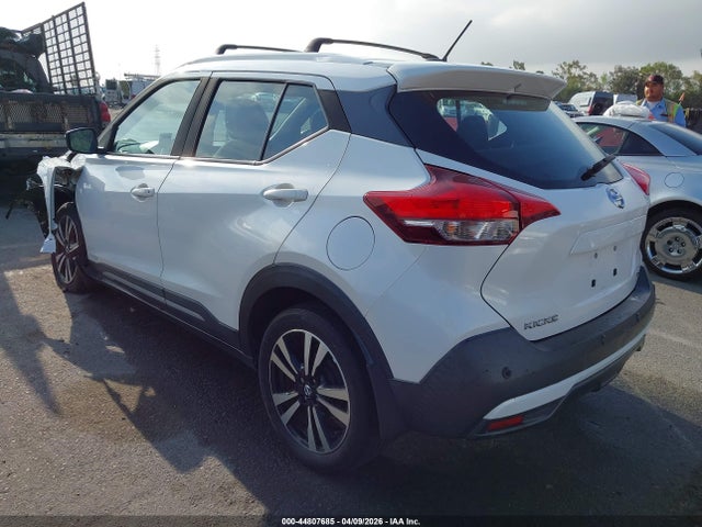 44807685 :رقم المزاد ، 3N1CP5DV6LL486917 vin ، 2020 Nissan Kicks Sr Xtronic Cvt مزاد بيع