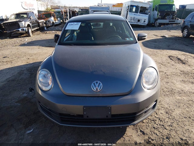 44807695 :رقم المزاد ، 3VWJP7AT5CM619564 vin ، 2012 Volkswagen Beetle 2.5l مزاد بيع