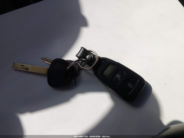 5XXGT4L32KG339587 KIA Optima Lx