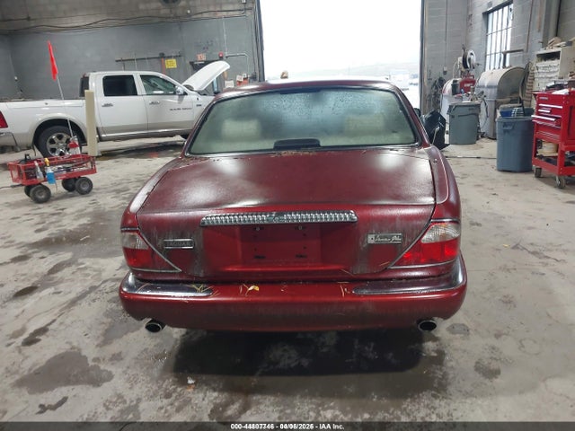 44807746 :رقم المزاد ، SAJDA24CXYLF18601 vin ، 2000 Jaguar Xj8 Vanden Plas مزاد بيع