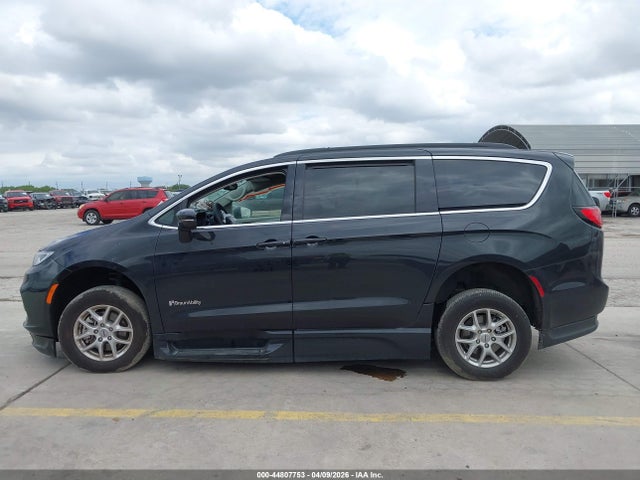 Chrysler Pacifica Touring L 2022 2C4RC1BG7NR163207 Image 14
