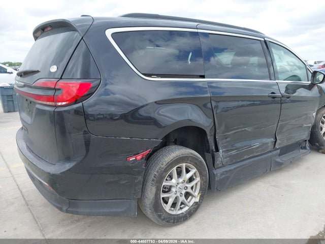 Chrysler Pacifica Touring L 2022 2C4RC1BG7NR163207 Image 18