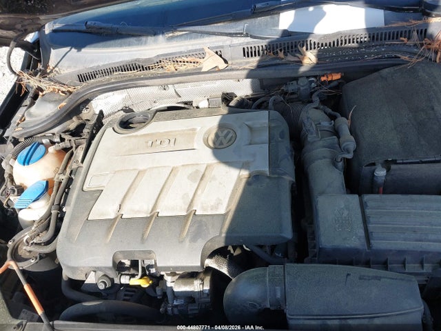 2014 Volkswagen Jetta 2.0l Tdi მანქანა იყიდება აუქციონზე, vin: 3VWLL7AJ4EM271438, აუქციონის ნომერი: 44807771
