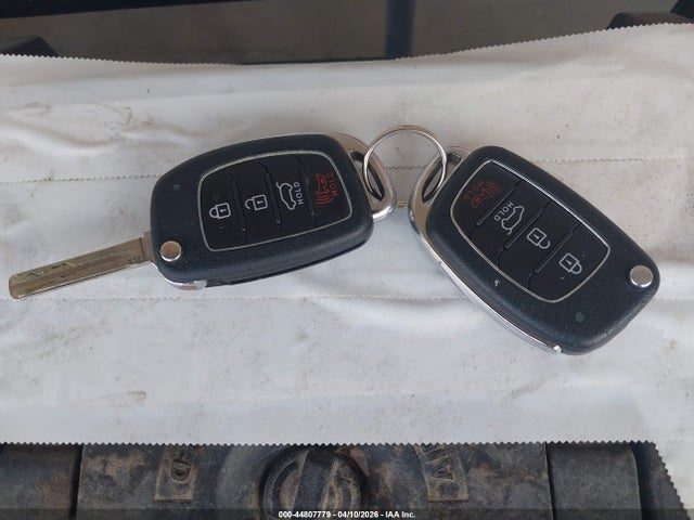Продажа на аукционе авто 2019 Hyundai Tucson Se, vin: KM8J2CA46KU883305, номер лота: 44807779