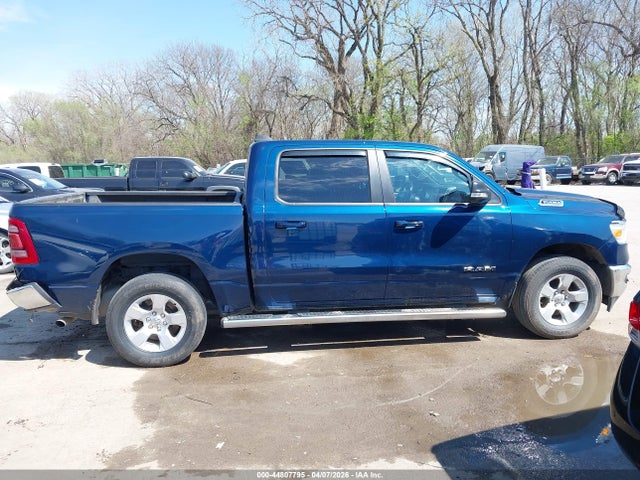 44807795 :رقم المزاد ، 1C6RRFFG8MN545819 vin ، 2021 Ram 1500 Big Horn  4x4 5'7 Box مزاد بيع