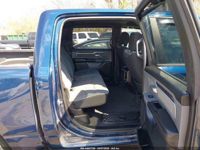 44807795 :رقم المزاد ، 1C6RRFFG8MN545819 vin ، 2021 Ram 1500 Big Horn  4x4 5'7 Box مزاد بيع