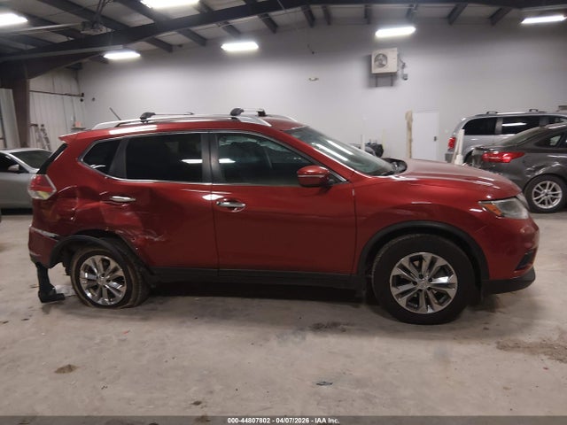 KNMAT2MV7FP568694 Nissan ROGUE SV