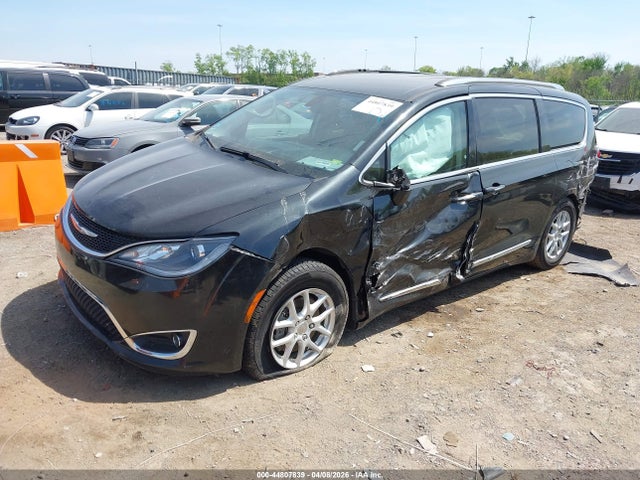 44807839 :رقم المزاد ، 2C4RC1BG4LR133577 vin ، 2020 Chrysler Pacifica Touring L مزاد بيع