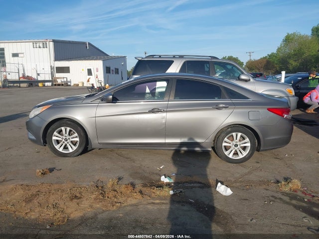 2012 Hyundai Sonata Gls მანქანა იყიდება აუქციონზე, vin: 5NPEB4AC1CH498295, აუქციონის ნომერი: 44807842