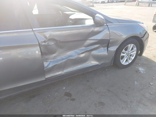 2012 Hyundai Sonata Gls მანქანა იყიდება აუქციონზე, vin: 5NPEB4AC1CH498295, აუქციონის ნომერი: 44807842