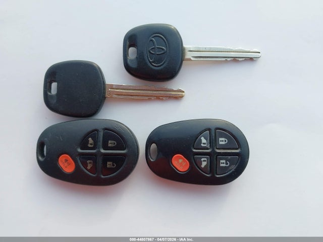 2011 TOYOTA SIENNA 5TDKK3DC8BS103143 Photo 10