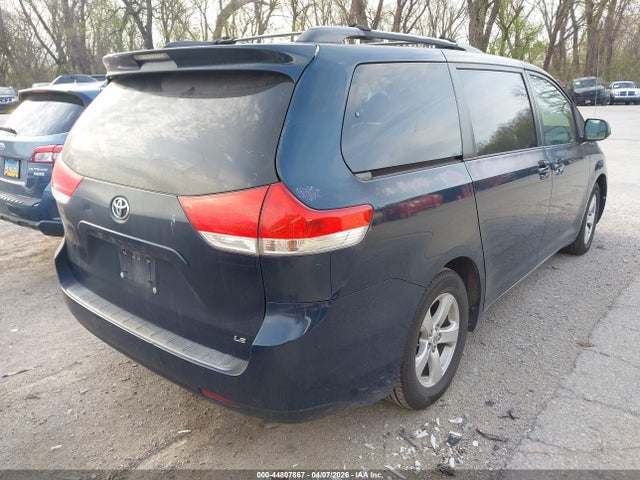 2011 TOYOTA SIENNA 5TDKK3DC8BS103143 Photo 3