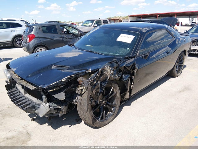 Dodge Challenger Sxt 2018 2C3CDZAG0JH153173 Image 2