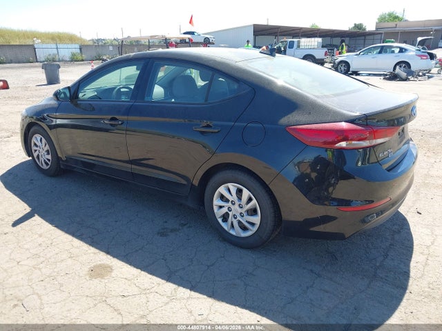 2017 HYUNDAI ELANTRA 5NPD74LF6HH209665 Photo 2
