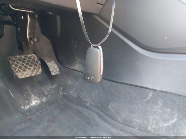 2021 Audi Q3 Premium Plus 45 Tfsi S Line Quattro Tiptronic მანქანა იყიდება აუქციონზე, vin: WA1EECF34M1019137, აუქციონის ნომერი: 44807937