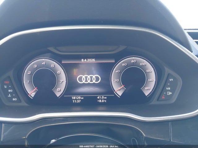 2021 Audi Q3 Premium Plus 45 Tfsi S Line Quattro Tiptronic მანქანა იყიდება აუქციონზე, vin: WA1EECF34M1019137, აუქციონის ნომერი: 44807937