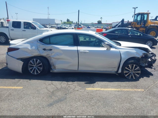 Продажа на аукционе авто 2020 Lexus Es 300h, vin: 58AC21B13LU006122, номер лота: 44807969