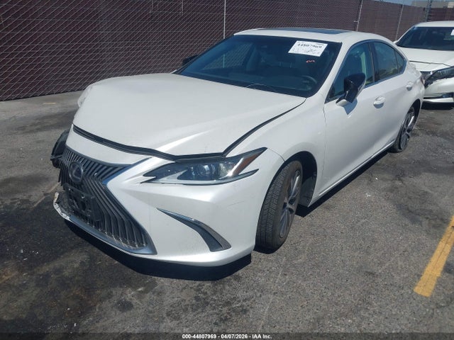 Продажа на аукционе авто 2020 Lexus Es 300h, vin: 58AC21B13LU006122, номер лота: 44807969