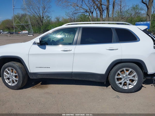 Продаж на аукціоні авто 2017 Jeep Cherokee Latitude 4x4, vin: 1C4PJMCB9HW563251, номер лоту: 44807992