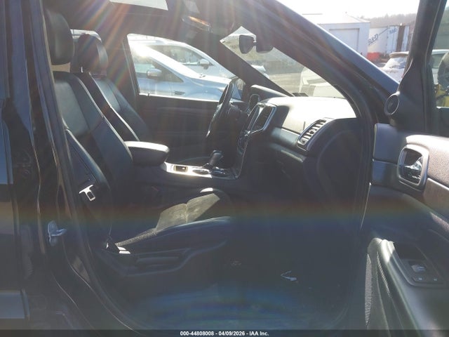 2017 JEEP GRAND CHEROKEE 1C4RJFAGXHC841675 Photo 4