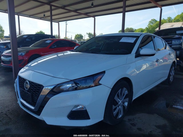 44808009 :رقم المزاد ، 1N4BL4BV0NN363916 vin ، 2022 Nissan Altima S Fwd مزاد بيع