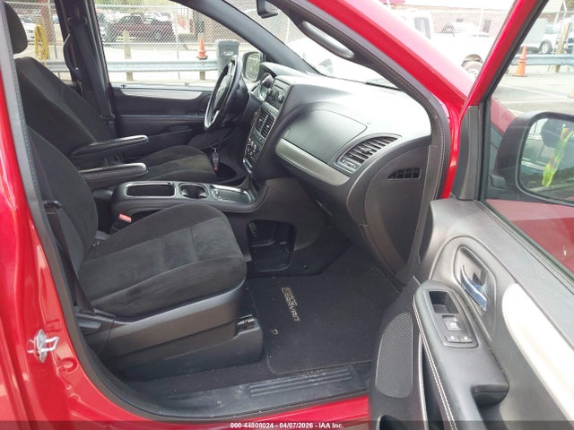 2015 Dodge Grand Caravan Sxt მანქანა იყიდება აუქციონზე, vin: 2C4RDGCG0FR635893, აუქციონის ნომერი: 44808024