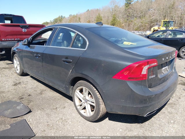 2014 Volvo S60 T5 მანქანა იყიდება აუქციონზე, vin: YV1612FH3E1292674, აუქციონის ნომერი: 44808037