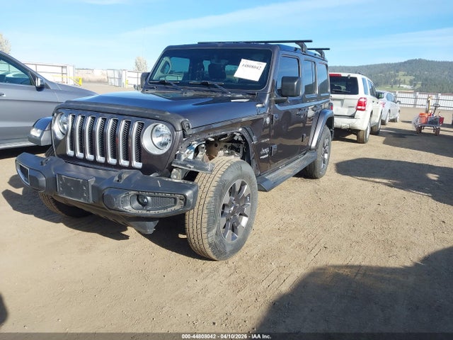 1C4HJXEG4JW316319 Jeep Wrangler Unlimited Sahara 4x4