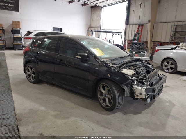 44808054 :رقم المزاد ، 1FADP3L95EL141201 vin ، 2014 Ford Focus St مزاد بيع