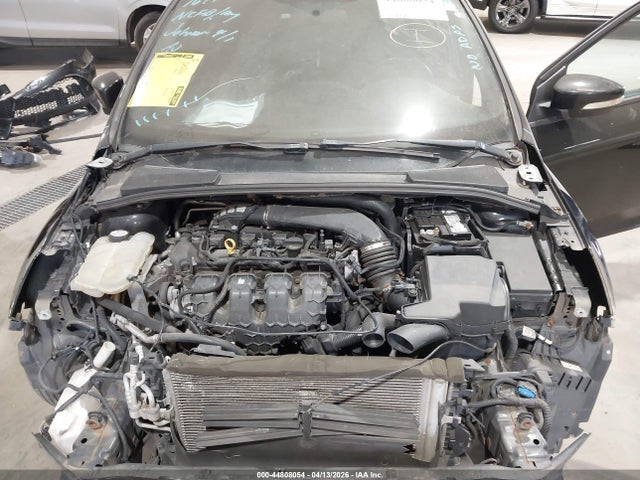 44808054 :رقم المزاد ، 1FADP3L95EL141201 vin ، 2014 Ford Focus St مزاد بيع
