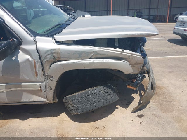 Продажа на аукционе авто 2004 Chevrolet Silverado 1500 Z71, vin: 2GCEK19T141277737, номер лота: 44808060