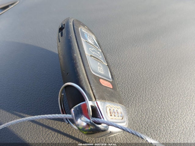 2011 AUDI A4 WAUAFAFL3BN033328 Photo 10