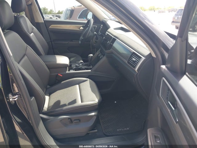 44808073 :رقم المزاد ، 1V2BR2CA4MC525516 vin ، 2021 Volkswagen Atlas 3.6l V6 Sel مزاد بيع