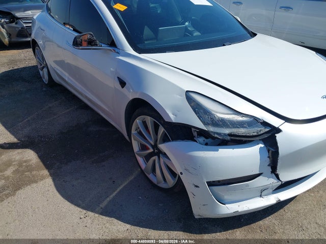 Продажа на аукционе авто 2019 Tesla Model 3 Long Range/performance, vin: 5YJ3E1EBXKF413661, номер лота: 44808093