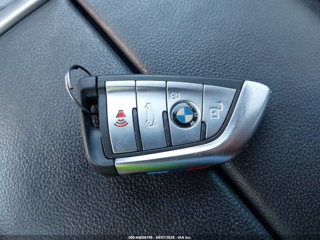 44808109 :رقم المزاد ، 5UXCR6C52KLL11801 vin ، 2019 Bmw X5 Xdrive40i مزاد بيع