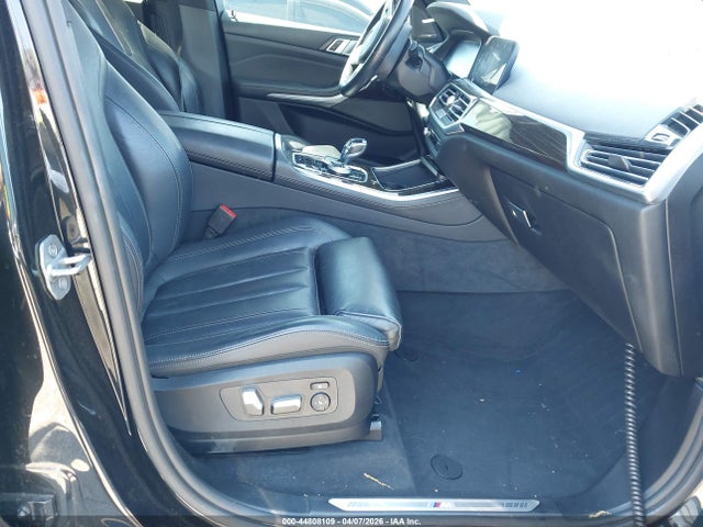 44808109 :رقم المزاد ، 5UXCR6C52KLL11801 vin ، 2019 Bmw X5 Xdrive40i مزاد بيع
