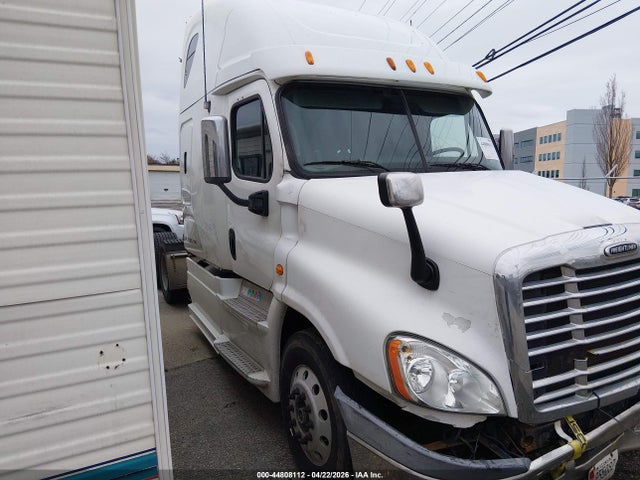2013 Freightliner Cascadia 125 მანქანა იყიდება აუქციონზე, vin: 1FUJGLDR0DLBZ1624, აუქციონის ნომერი: 44808112