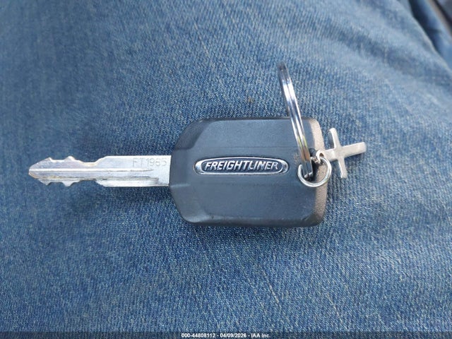 Продажа на аукционе авто 2013 Freightliner Cascadia 125, vin: 1FUJGLDR0DLBZ1624, номер лота: 44808112