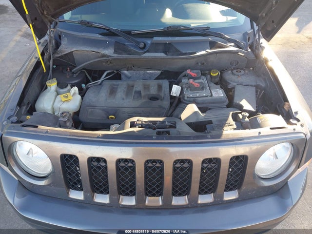 1C4NJRFB6GD608527 Jeep Patriot Latitude
