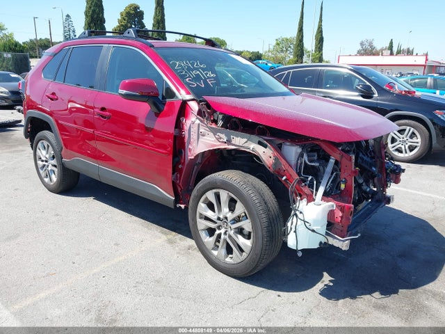 2T3C1RFV8SW389275 auction archive image