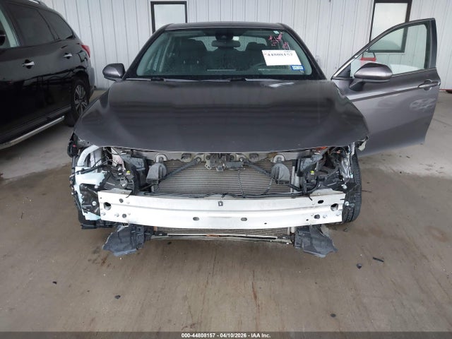 4T1C11AK8PU754522 Toyota CAMRY LE