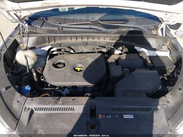 KM8J3CA47HU410616 Hyundai TUCSON SE