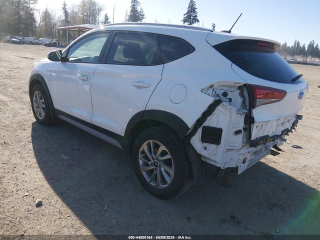 KM8J3CA47HU410616 Hyundai TUCSON SE