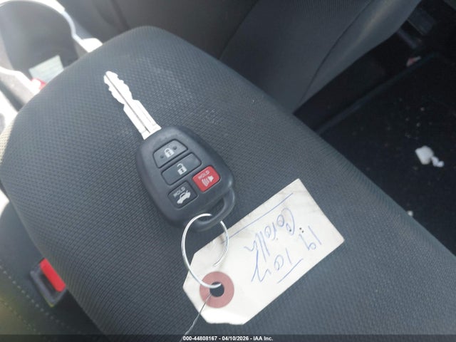 5YFBURHE9KP878682 Toyota COROLLA LE