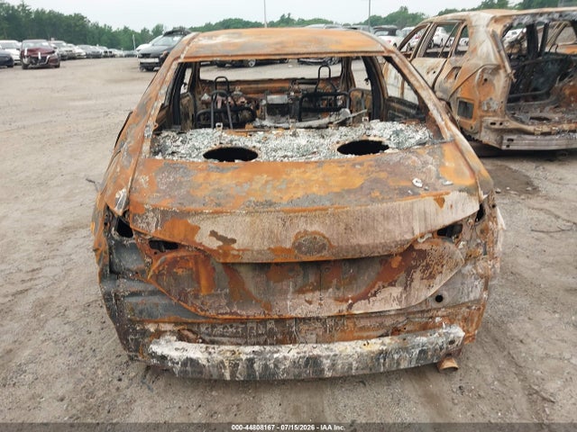 5YFBURHE9KP878682 Toyota COROLLA LE