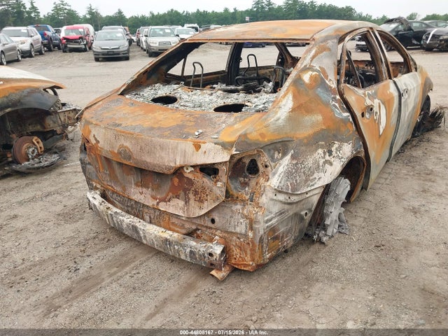 5YFBURHE9KP878682 Toyota COROLLA LE
