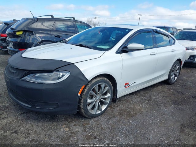 Aukcja sprzedaży 2015 Chrysler 200 S, vin: 1C3CCCBG7FN581450, numer aukcji: 44808169
