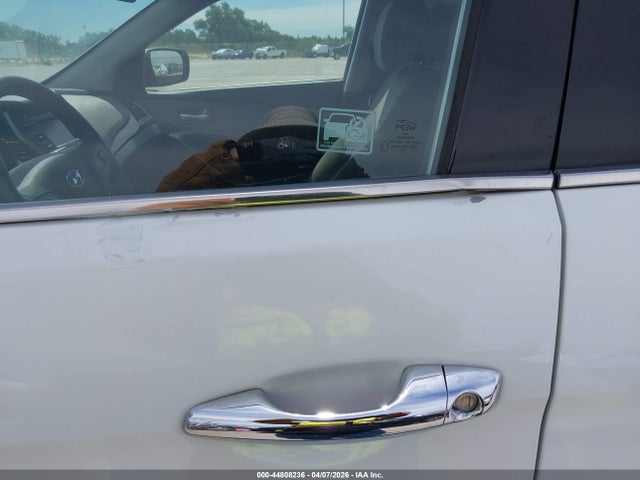 5NMZT3LB8JH100345 Hyundai Santa Fe Sport 2.4l