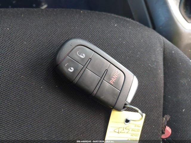 2018 Jeep Renegade Latitude Fwd მანქანა იყიდება აუქციონზე, vin: ZACCJABB8JPJ30860, აუქციონის ნომერი: 44808245