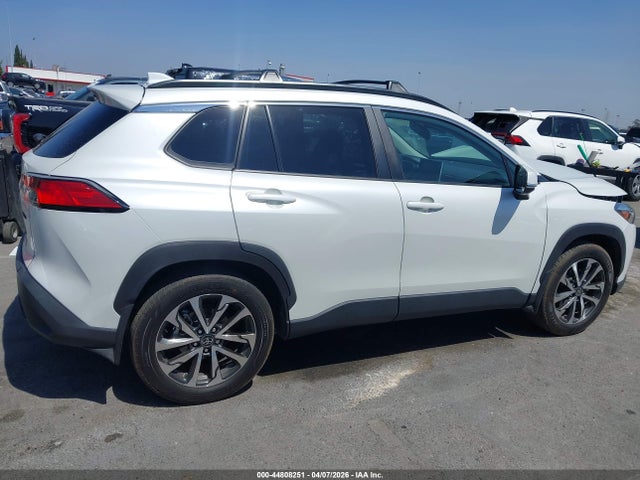 Toyota Corolla Cross Xle 2023 7MUDAAAG0PV053598 Image 13
